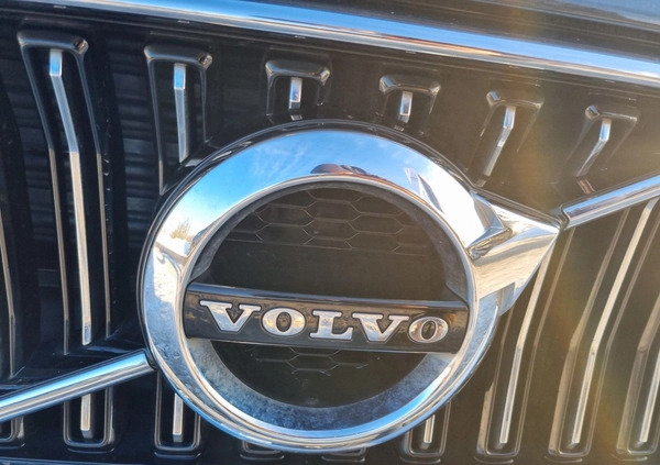 Volvo V60 cena 120000 przebieg: 101301, rok produkcji 2018 z Pełczyce małe 352